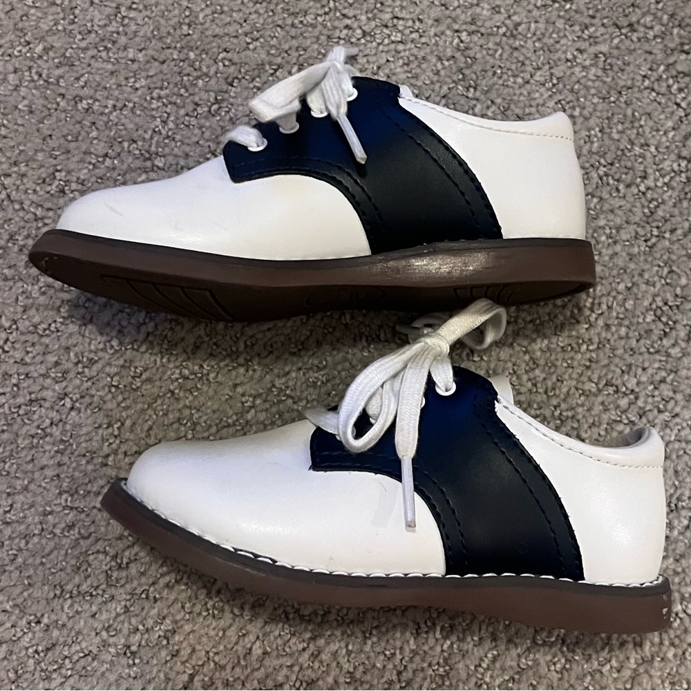 Footmates toddler Oxford shoes, white and navy, Size 7 - Picture 2 of 8